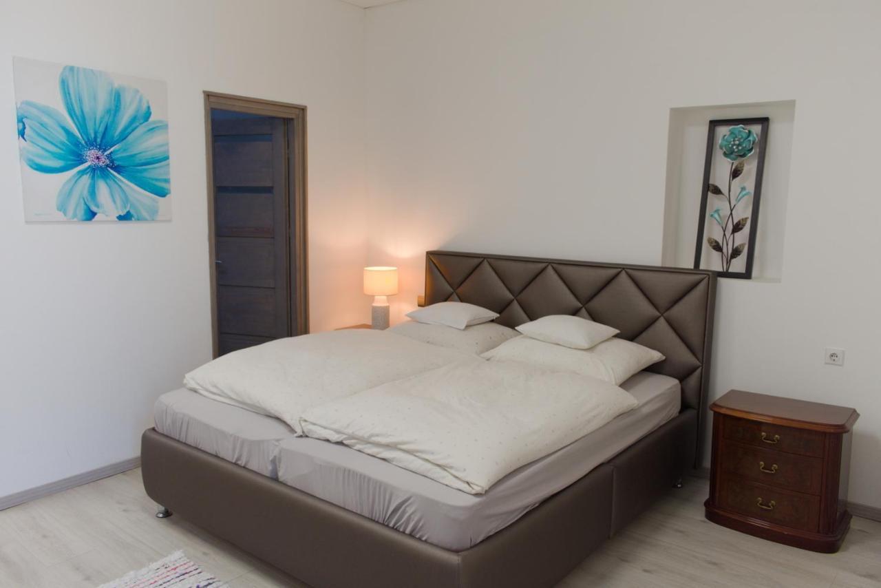 Silver Dream Apartmanhaz *